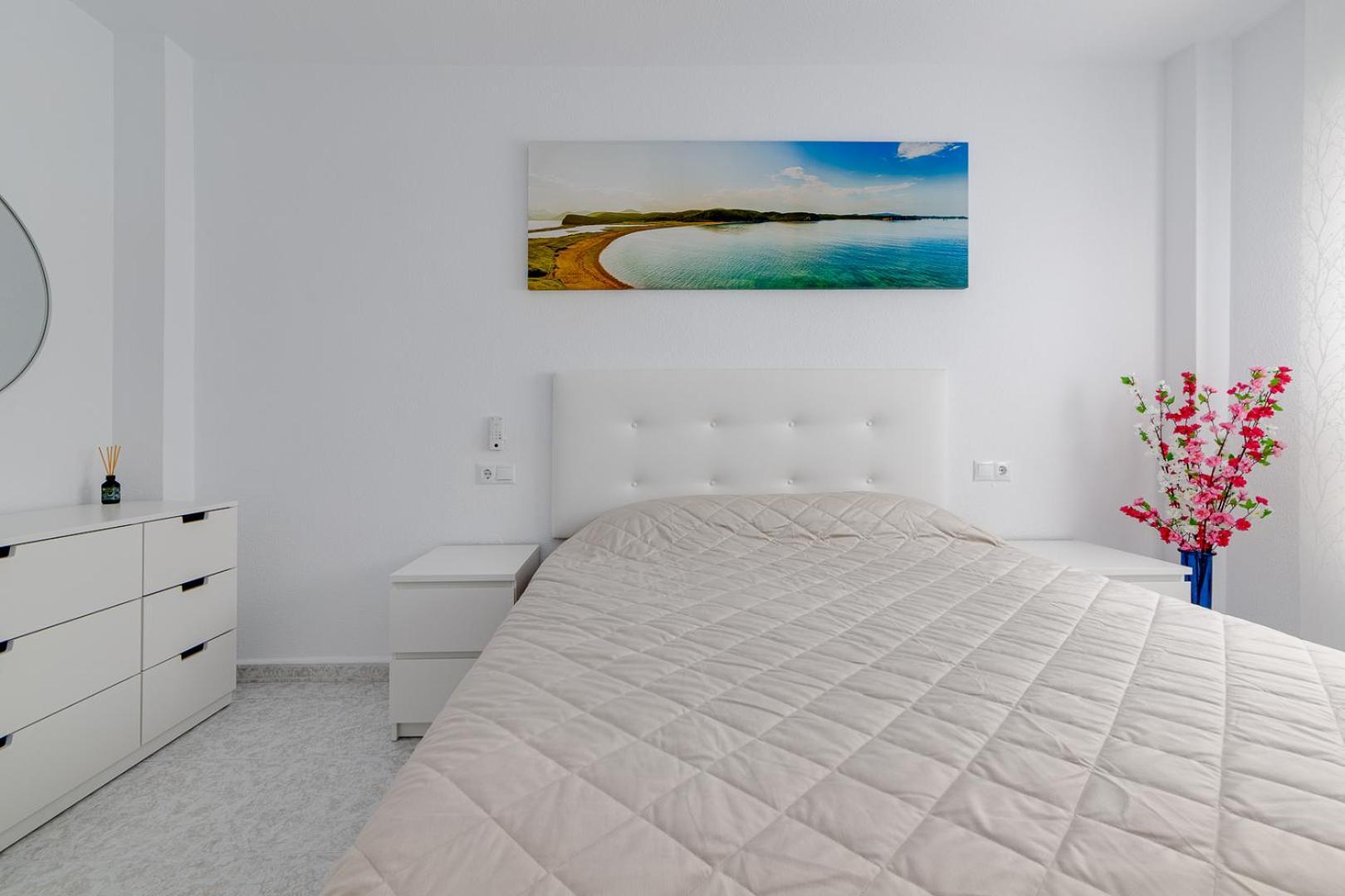 Calle Concordia 86, Two Bedroom Apartment, Up To 6 Guests, Near Del Cura Beach,Supermarket Mercadona And Central Bus Station 托雷维耶哈 外观 照片