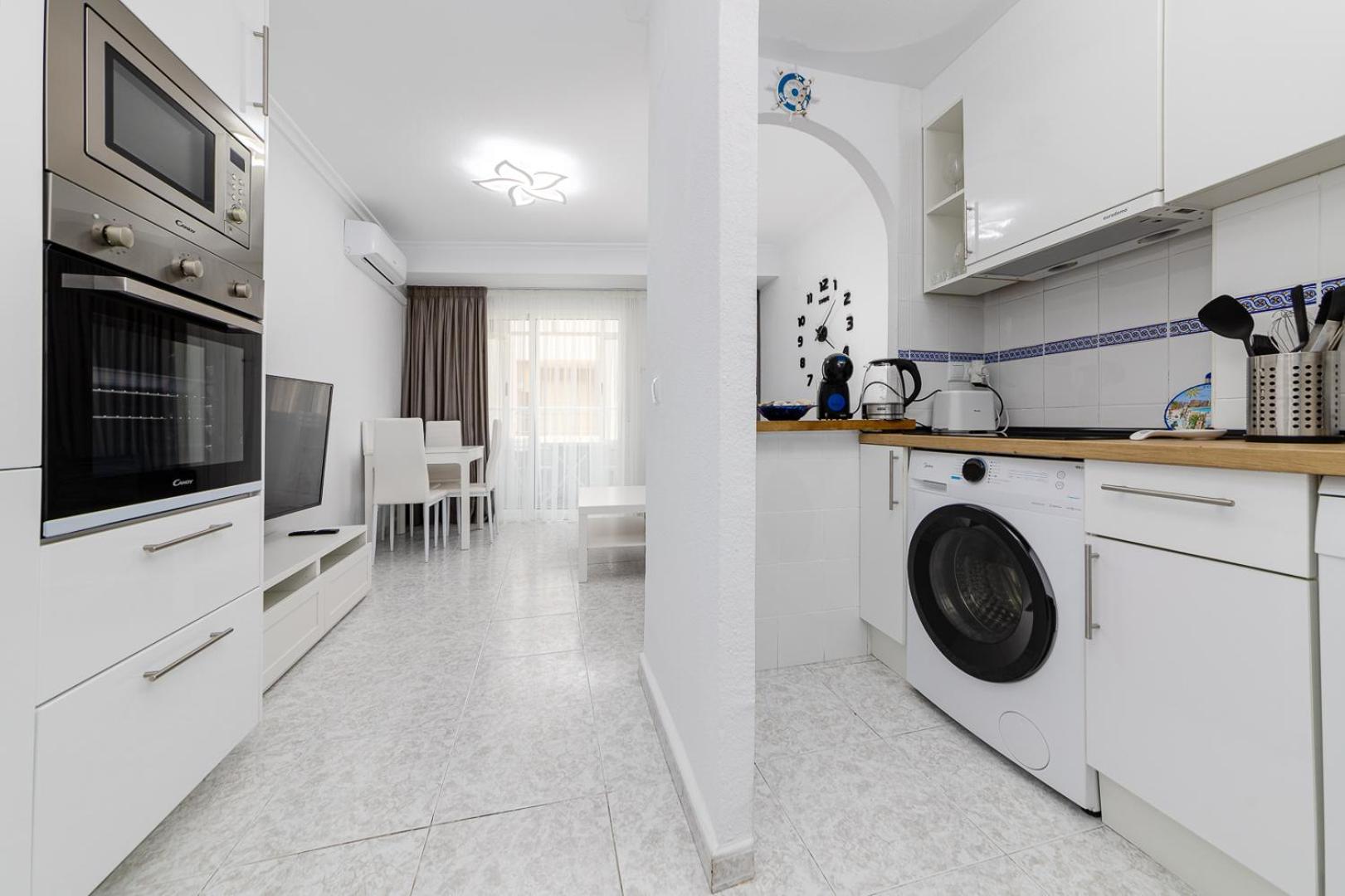 Calle Concordia 86, Two Bedroom Apartment, Up To 6 Guests, Near Del Cura Beach,Supermarket Mercadona And Central Bus Station 托雷维耶哈 外观 照片