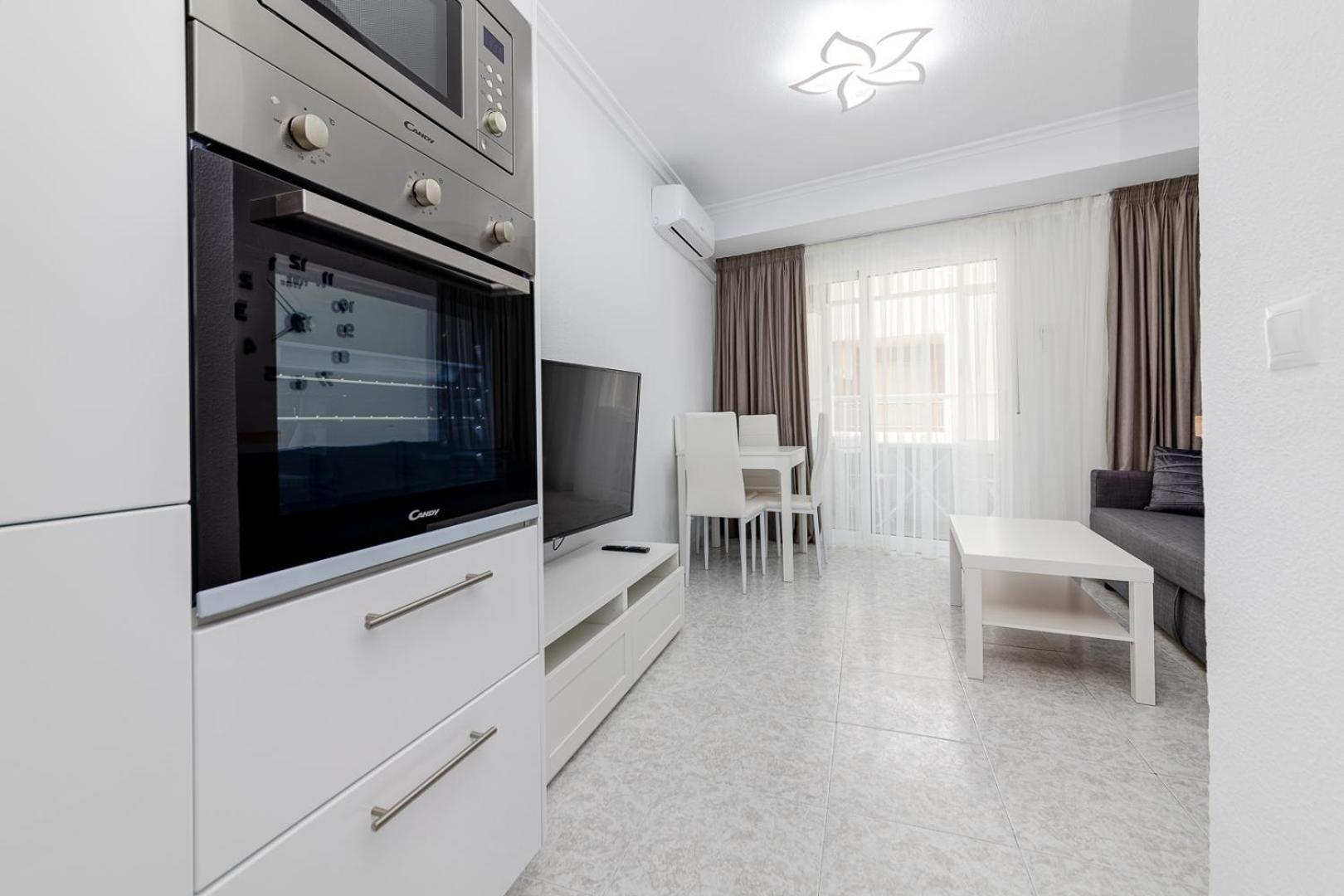 Calle Concordia 86, Two Bedroom Apartment, Up To 6 Guests, Near Del Cura Beach,Supermarket Mercadona And Central Bus Station 托雷维耶哈 外观 照片
